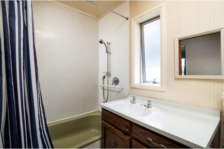 Photo of property in 3/10 Lane Street, Woolston, Christchurch, 8023