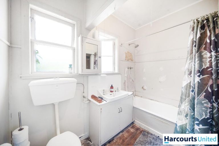 Photo of property in 35 Kolmar Road, Papatoetoe, Auckland, 2025