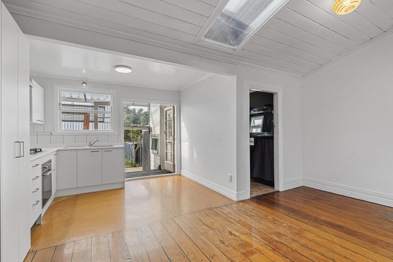 Photo of property in 165 Lemon Street, Strandon, New Plymouth, 4312