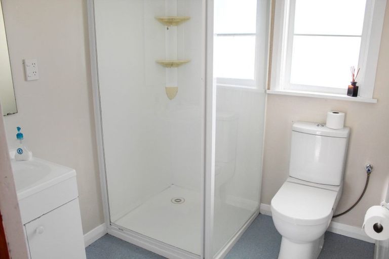 Photo of property in 12 Centennial Drive, Hokowhitu, Palmerston North, 4410