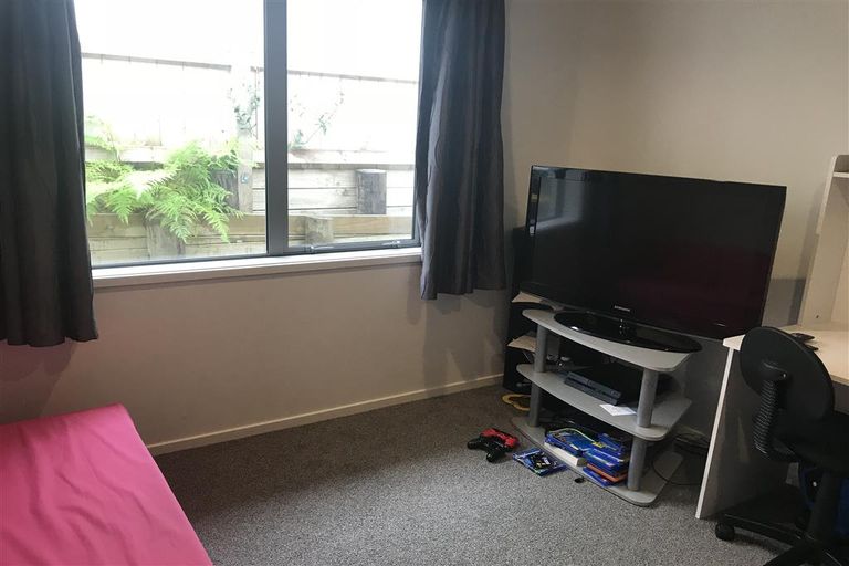 Photo of property in 34 Broadwater Close, Pyes Pa, Tauranga, 3112