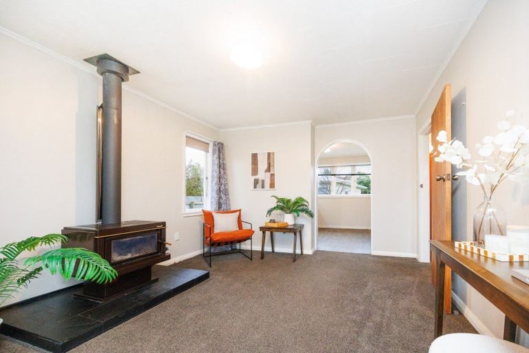 Photo of property in 12 Mersey Street, Rongotea, 4476