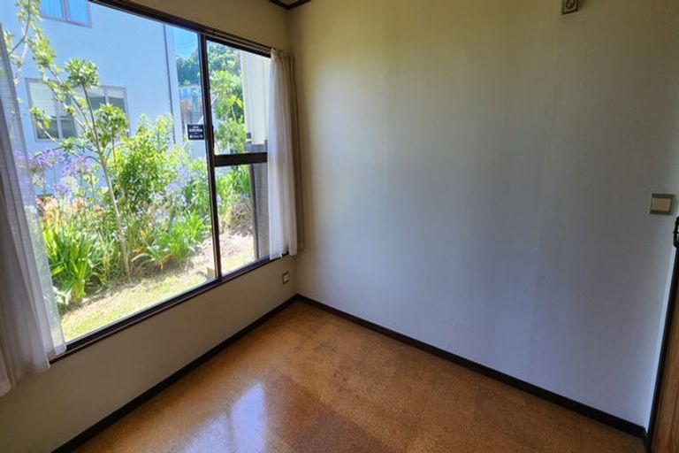 Photo of property in 52 Homebush Road, Khandallah, Wellington, 6035