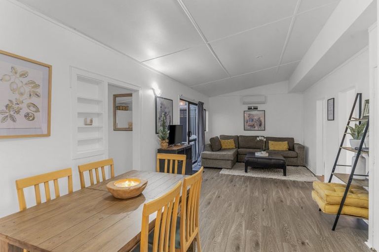 Photo of property in 95 Pukehina Parade, Pukehina, Te Puke, 3189