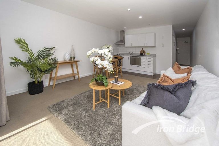 Photo of property in 2/126 Nursery Road, Linwood, Christchurch, 8011