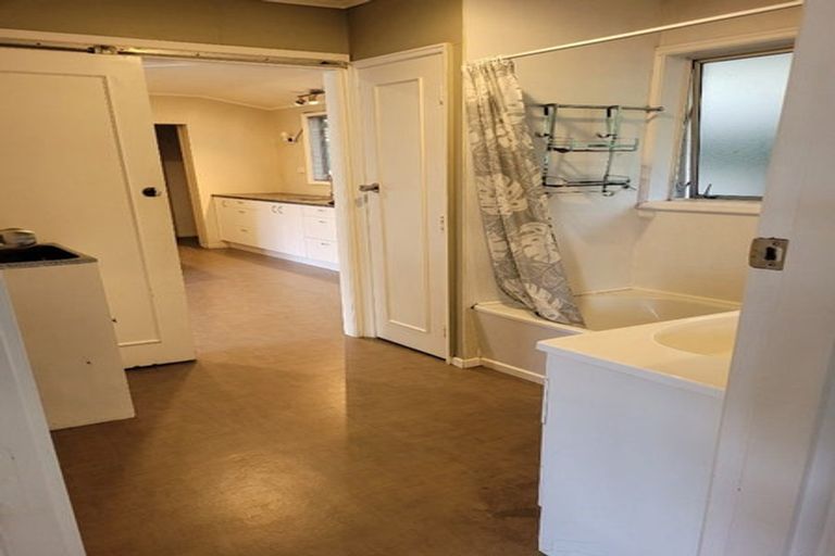 Photo of property in 2/51 Maratahu Street, Westown, New Plymouth, 4310