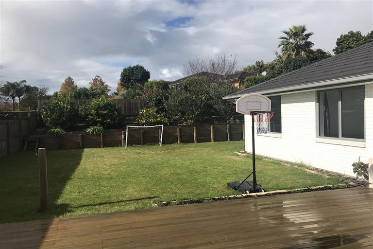 Photo of property in 34 Broadwater Close, Pyes Pa, Tauranga, 3112