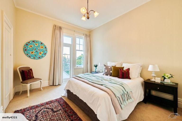 Photo of property in 57 Bolton Street, Kelburn, Wellington, 6012