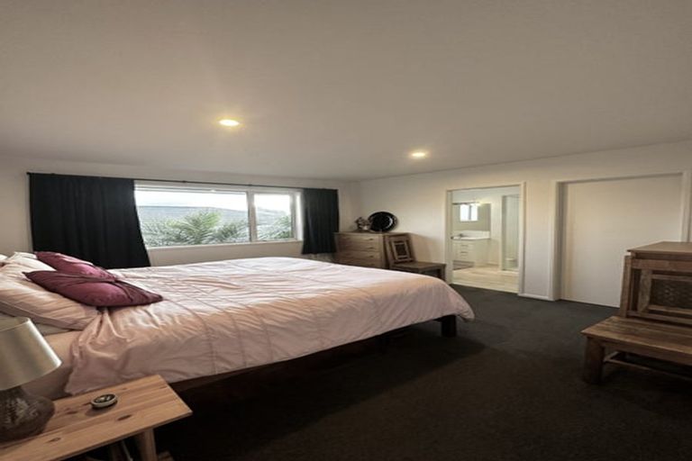 Photo of property in 242 Ballintoy Park Drive, Welcome Bay, Tauranga, 3175