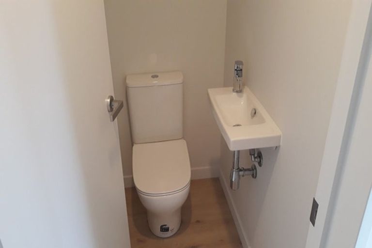 Photo of property in 2/43 Maxwell Street, Riccarton, Christchurch, 8041