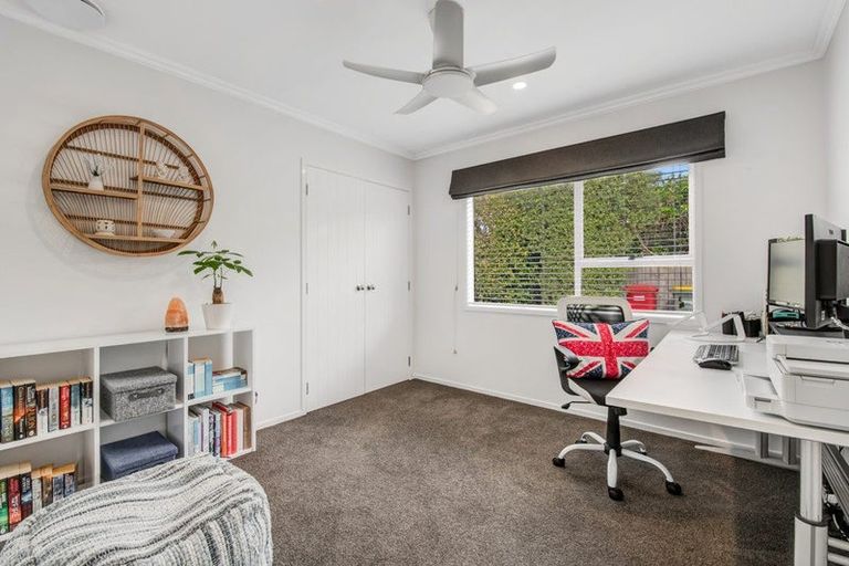 Photo of property in 88 Tiri Road, Tindalls Beach, Whangaparaoa, 0930
