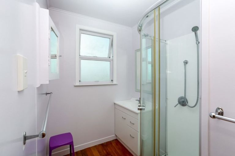 Photo of property in 7/53 Young Street, New Plymouth, 4310