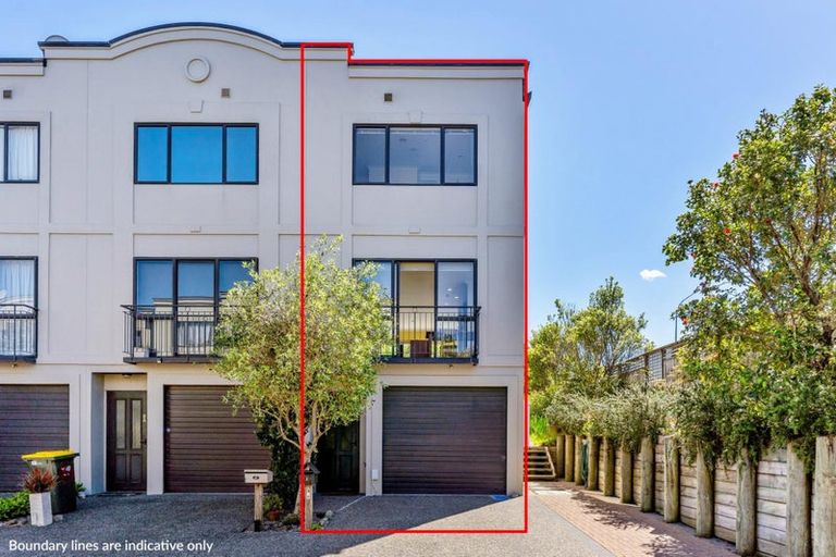 Photo of property in Harbour View Terraces, 2/170 Mokoia Road, Chatswood, Auckland, 0626