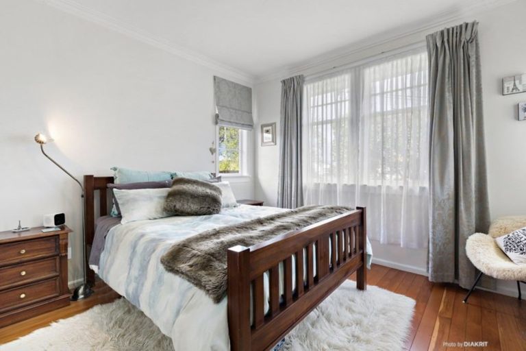 Photo of property in 60 Pine Avenue, Ebdentown, Upper Hutt, 5018