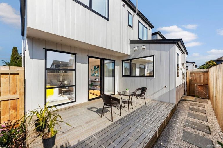 Photo of property in 18a Dana Place, Somerville, Auckland, 2014