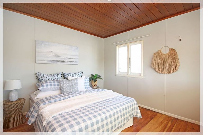 Photo of property in 120 Seabury Avenue, Foxton Beach, Foxton, 4815