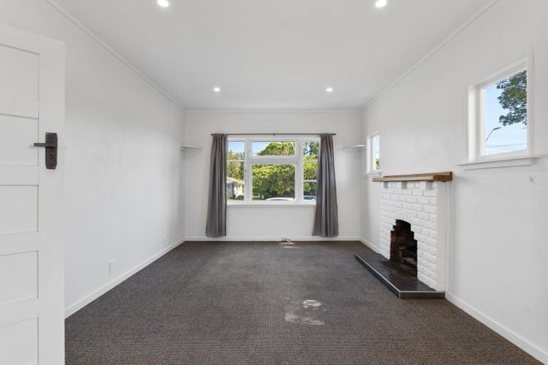 Photo of property in 63 Brois Street, Frankleigh Park, New Plymouth, 4310