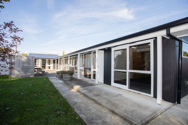 Photo of property in 37 Guy Street, Dannevirke, 4930