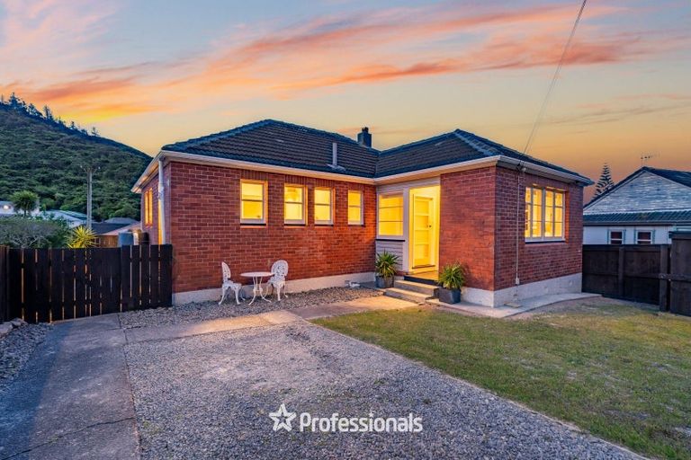 Photo of property in 40 Judd Crescent, Naenae, Lower Hutt, 5011