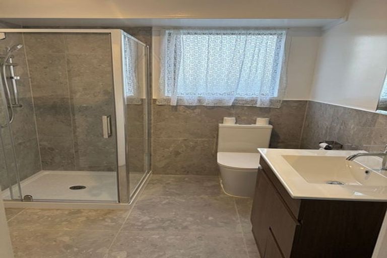 Photo of property in 5 Treviso Place, Clover Park, Auckland, 2023