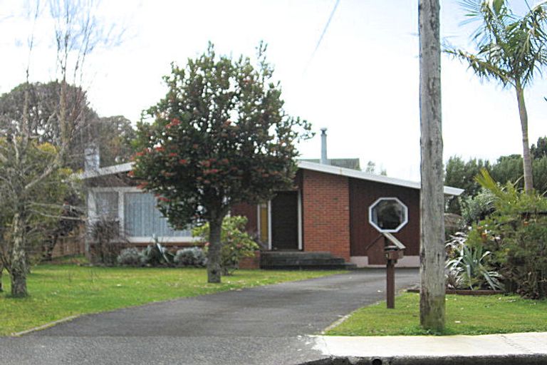 Photo of property in 14 Te Puia Street, Te Kamo, Whangarei, 0112