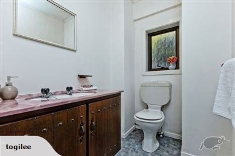 Photo of property in 2/94 Glamorgan Drive, Torbay, Auckland, 0630