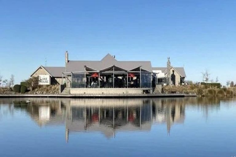 Photo of property in 137 Lake Hood Drive, Huntingdon, Ashburton, 7774