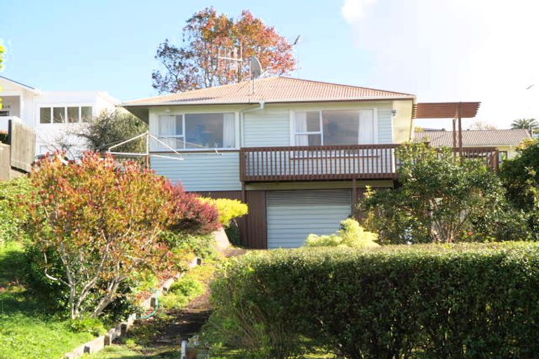 Photo of property in 1 Pah Road, Cockle Bay, Auckland, 2014