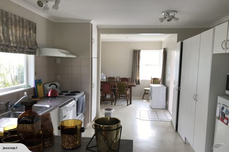 Photo of property in 236 Forrest Hill Road, Forrest Hill, Auckland, 0620