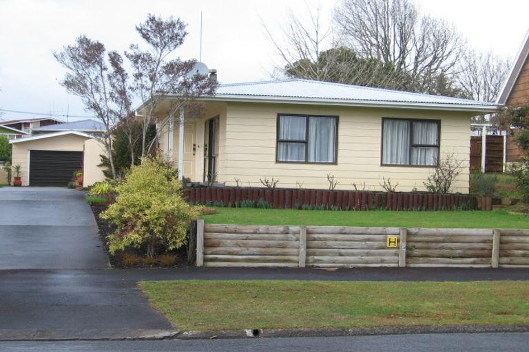 Photo of property in 20 Lewis Street, Glenview, Hamilton, 3206