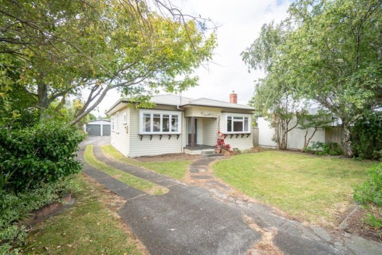 Photo of property in 10 Matamau Street, Palmerston North, 4414