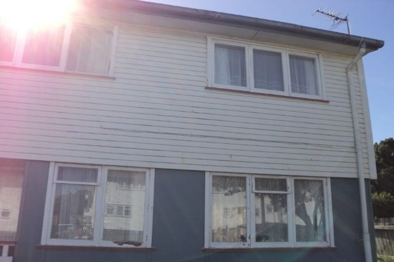 Photo of property in 27-33 Cheshire Street, Cannons Creek, Porirua, 5024