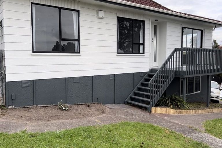 Photo of property in 139 Moire Road, West Harbour, Auckland, 0618