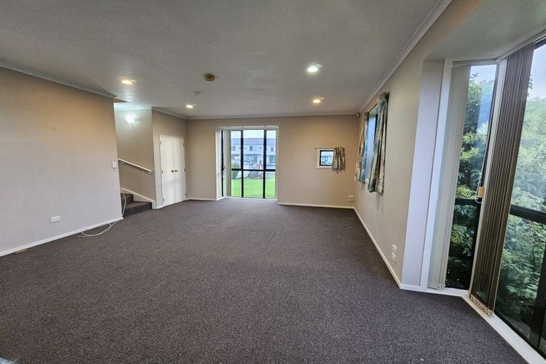Photo of property in Tuscany Towers, 84/1 Ambrico Place, New Lynn, Auckland, 0600
