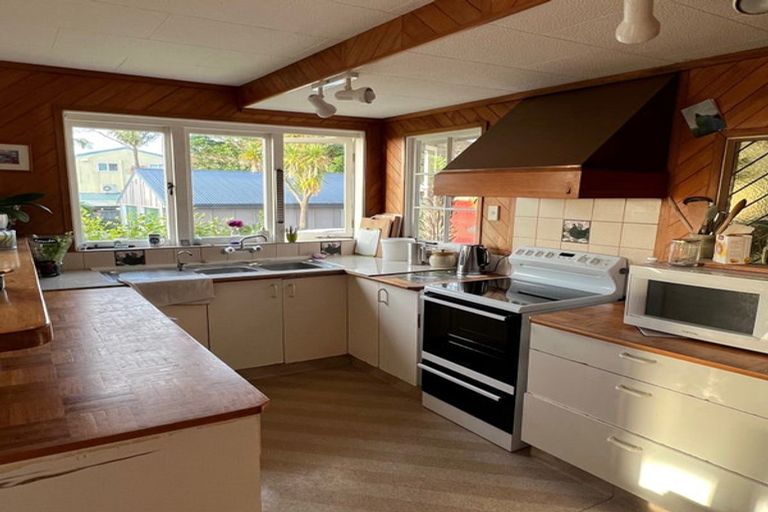 Photo of property in 352 Cove Road, Waipu, 0582