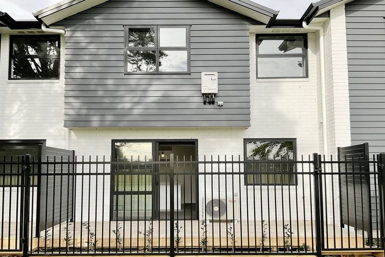 Photo of property in 6 Arawa Street, Frankton, Hamilton, 3204