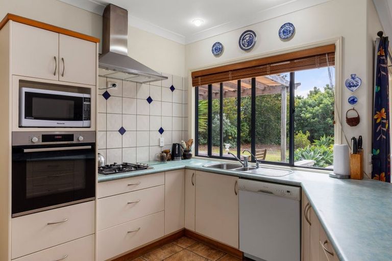 Photo of property in 28 Davis Strongman Place, Kerikeri, 0293