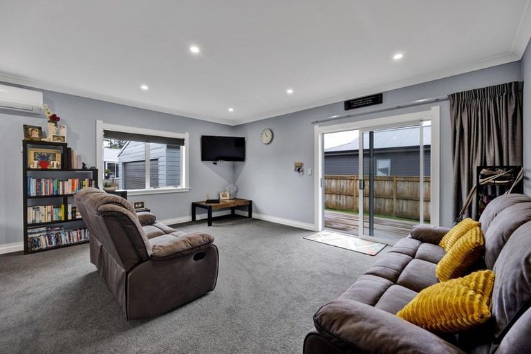 Photo of property in 4 Manatu Lane, Inglewood, 4330