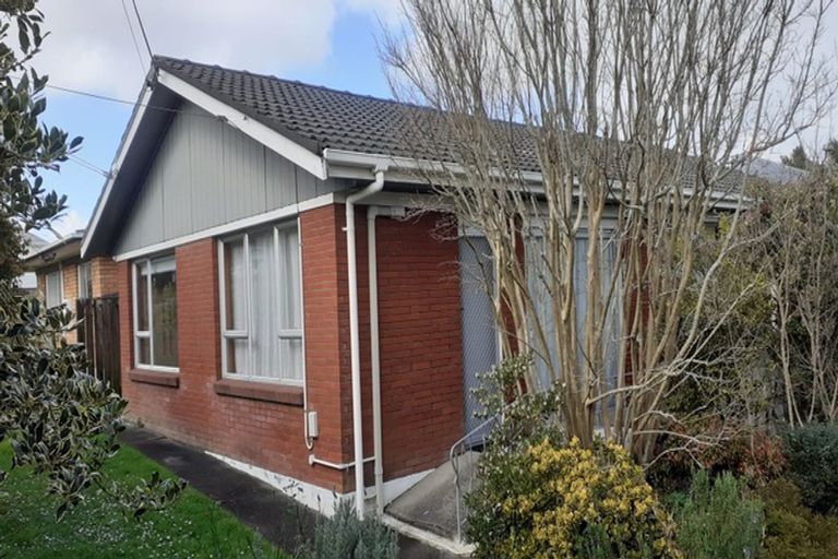 Photo of property in 1/163 View Road, Sunnyvale, Auckland, 0612