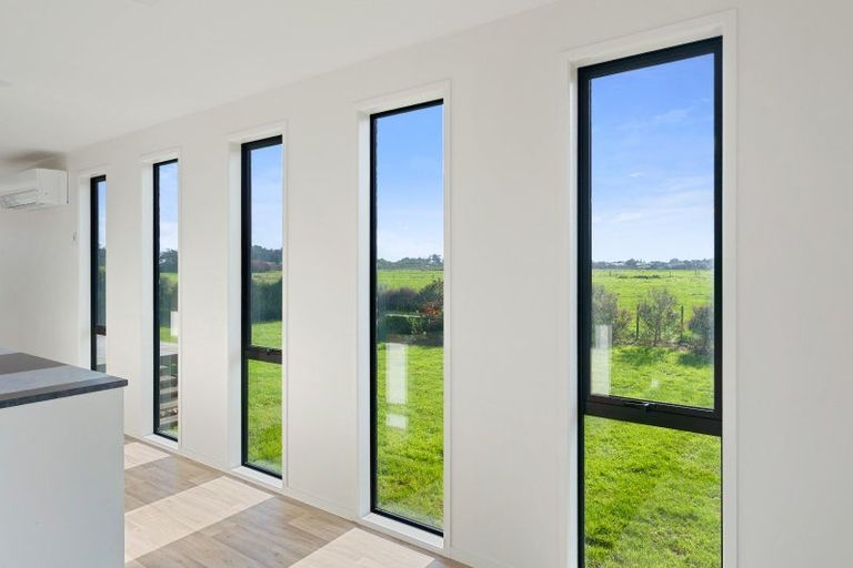 Photo of property in 128 Rangiuru Road, Otaki Beach, Otaki, 5512