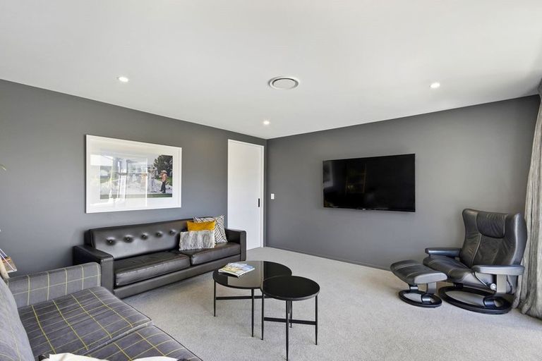 Photo of property in 15 Luxembourg Crescent, Halswell, Christchurch, 8025