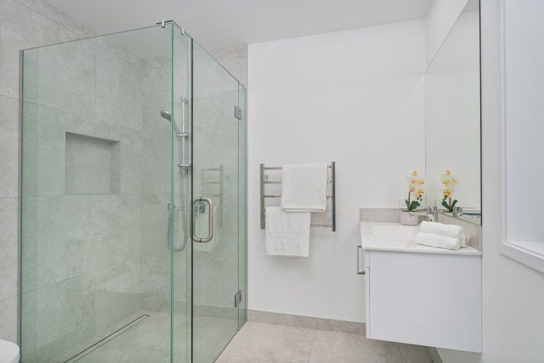 Photo of property in 18 Awatea Drive, Whitianga, 3510