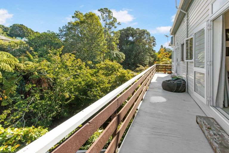 Photo of property in 28 Carrington Street, New Plymouth, 4310