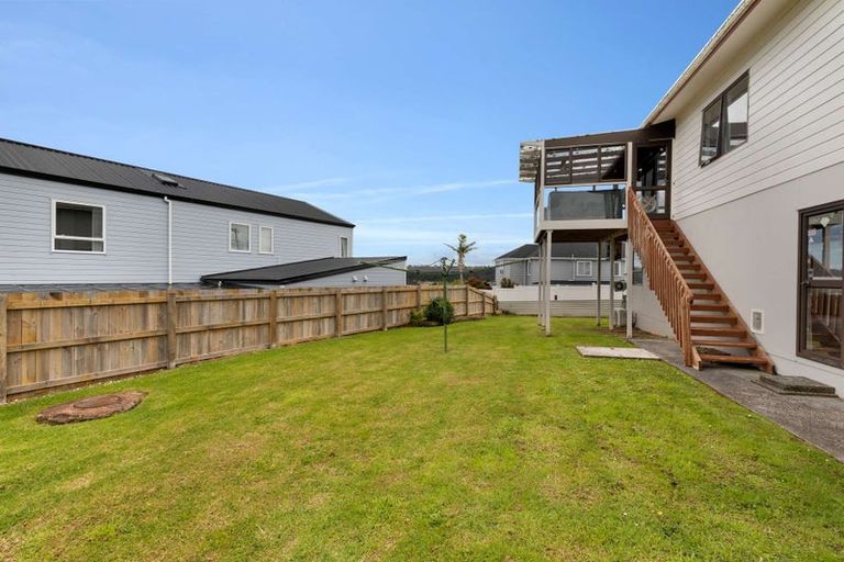 Photo of property in 3 Wallace Road, Ranui, Auckland, 0612