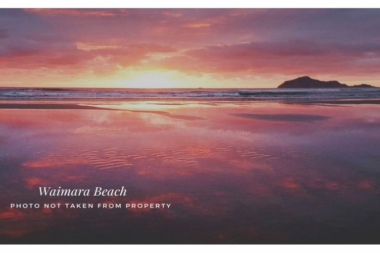 Photo of property in 15 Gillies Crescent, Waimarama, Havelock North, 4294