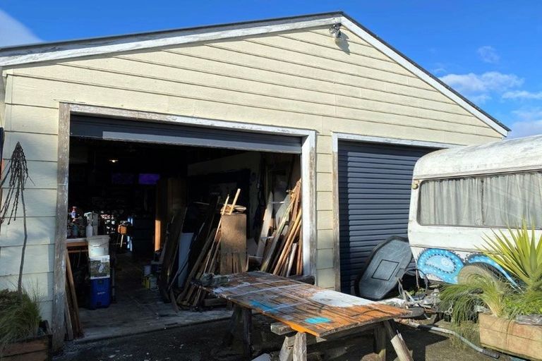 Photo of property in 190 Abel Tasman Drive, Takaka, 7183