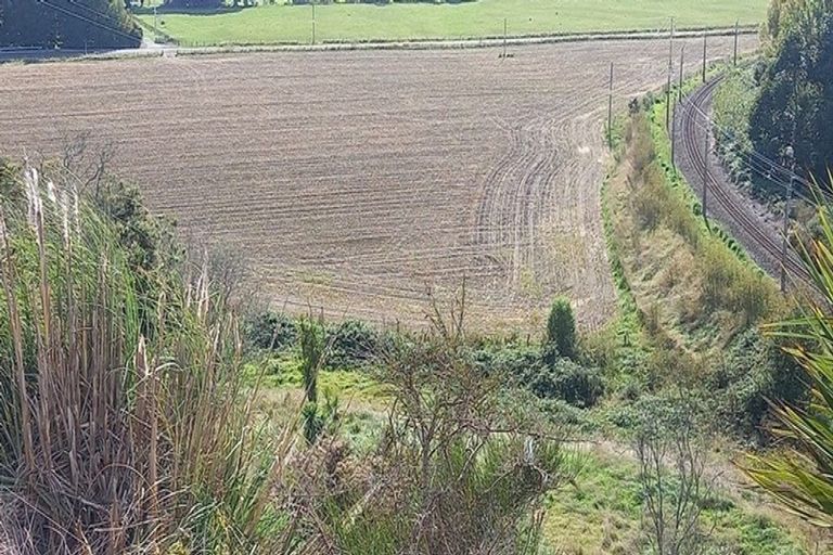 Photo of property in 70 Kakariki Road, Marton, 4787