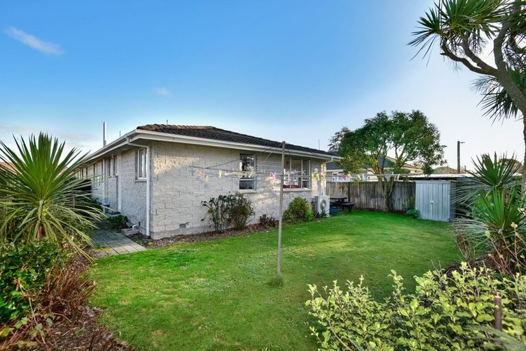 Photo of property in 2/12 Bonar Place, Woolston, Christchurch, 8062