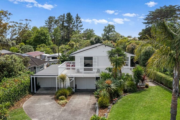 Photo of property in 121 Taikata Road, Te Atatu Peninsula, Auckland, 0610