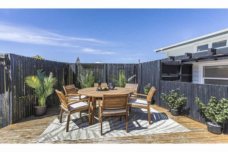 Photo of property in 10 Claire Street, Ngaio, Wellington, 6035